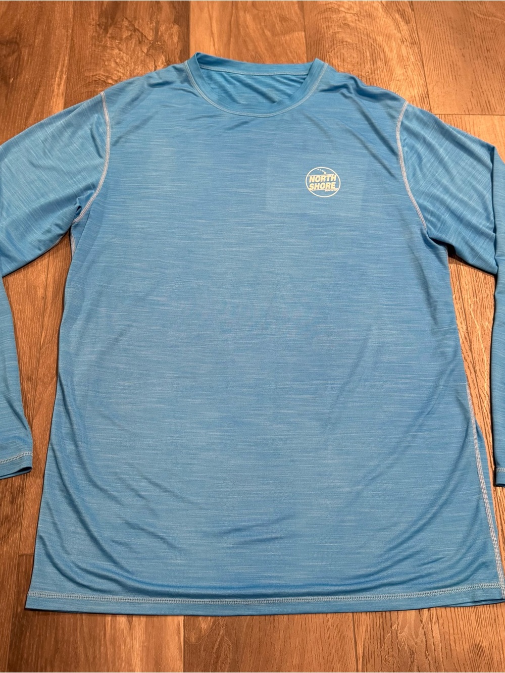 North Shore Surf Shop Men’s Swim Shirt Large
Sun protection